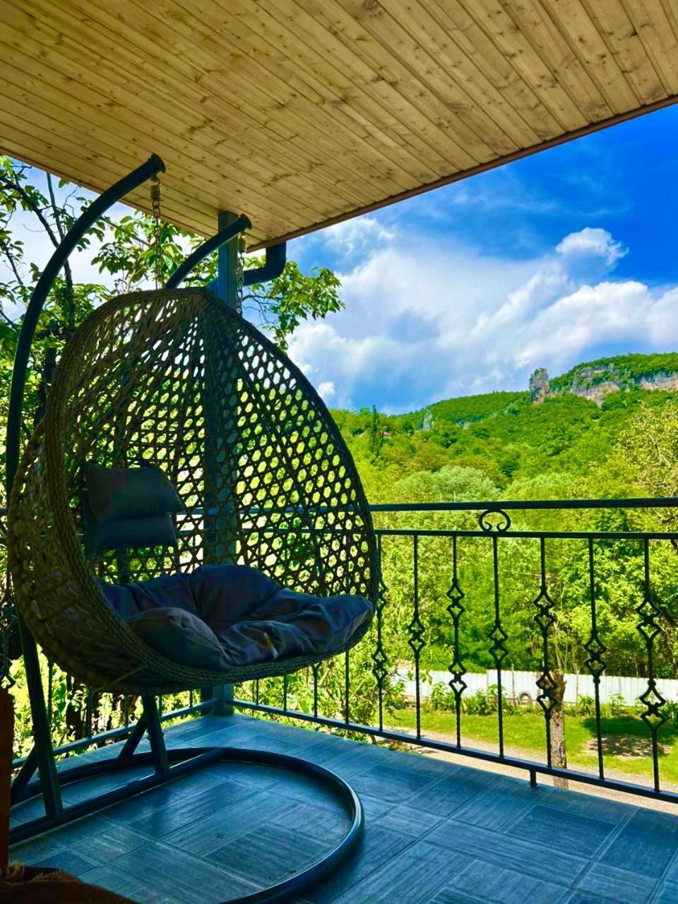 Butichi Guest House Chiatura エクステリア 写真