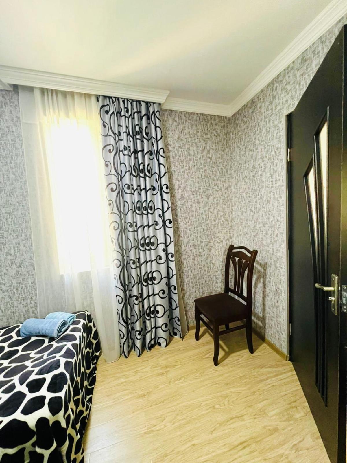 Butichi Guest House Chiatura エクステリア 写真